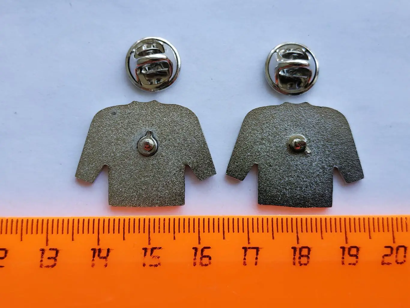 Лот 2 значка форма хоккейный клуб ХК Молот (г.Пермь) 6