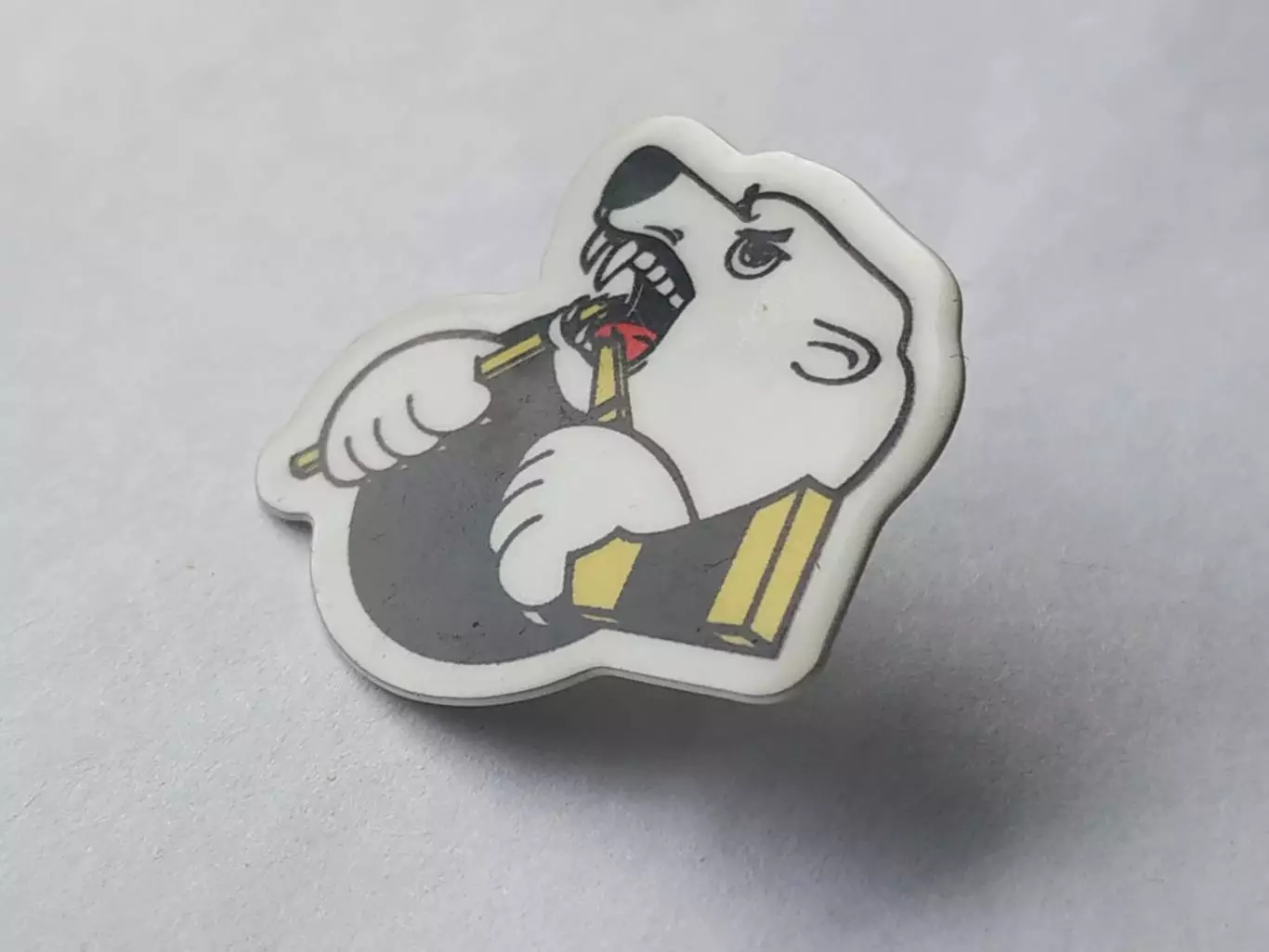 Значок ХК Трактор 1