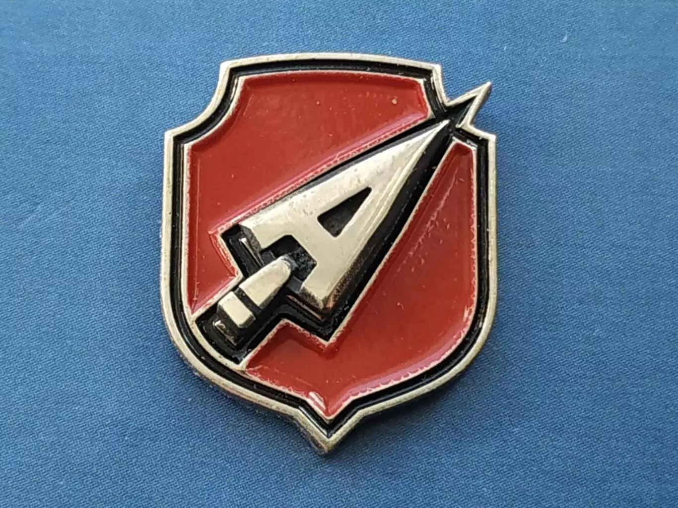 Значок ХК Атлант 1