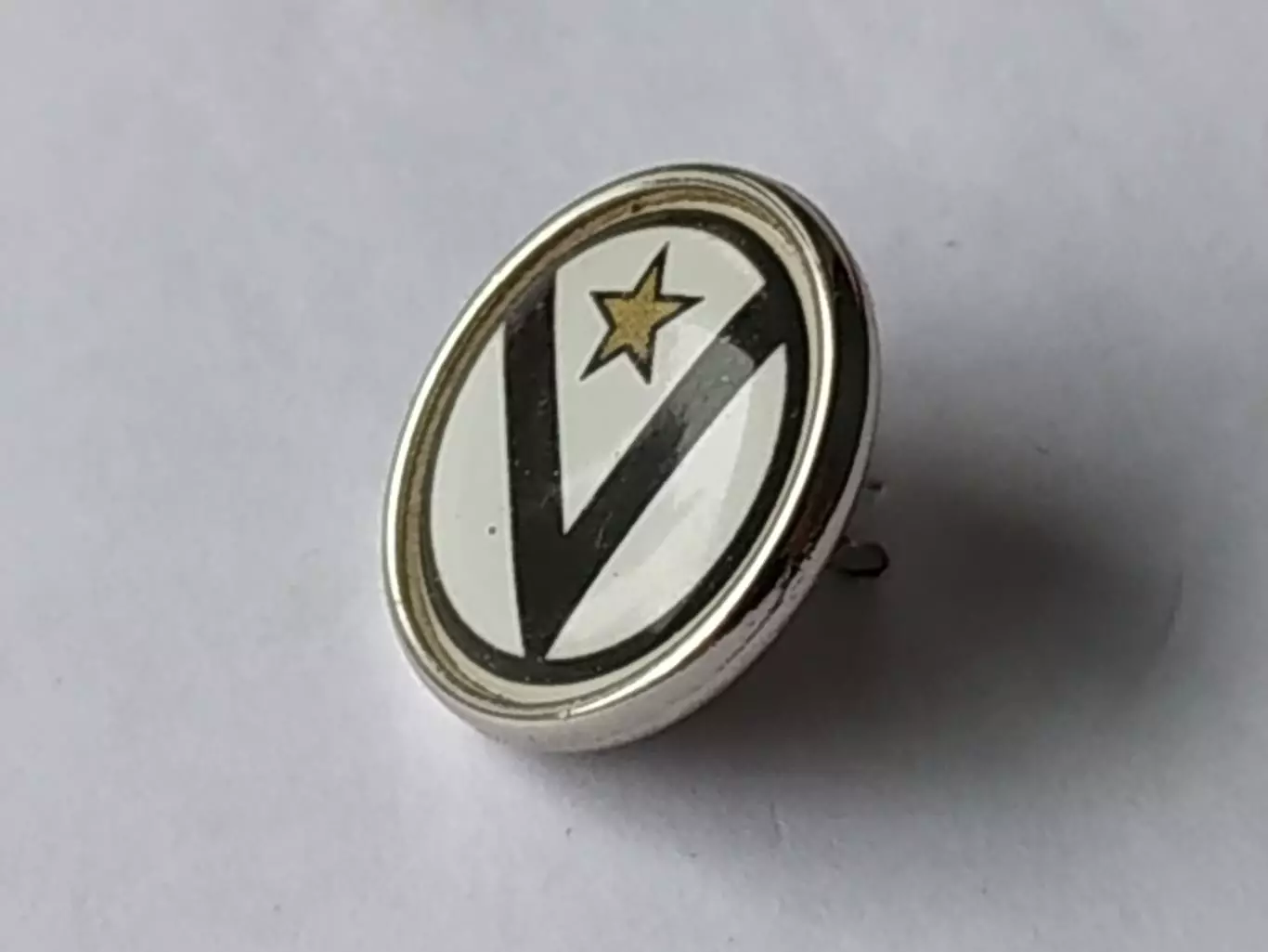 Значок баскетбольный клуб Виртус (Болонья, Италия) 1