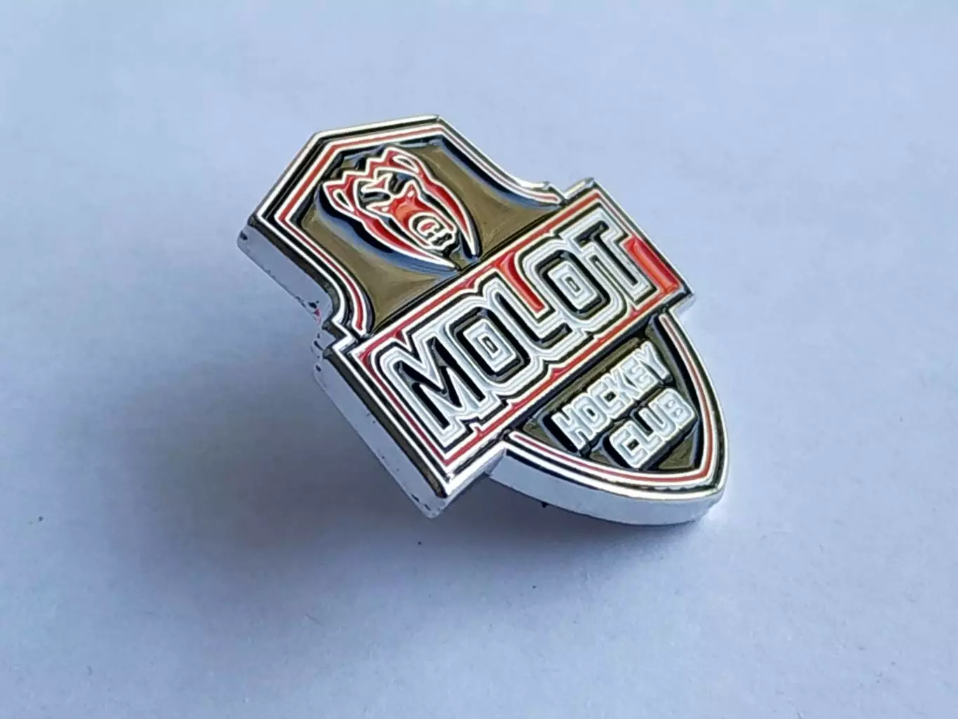 Значок хоккейный клуб ХК Молот 3