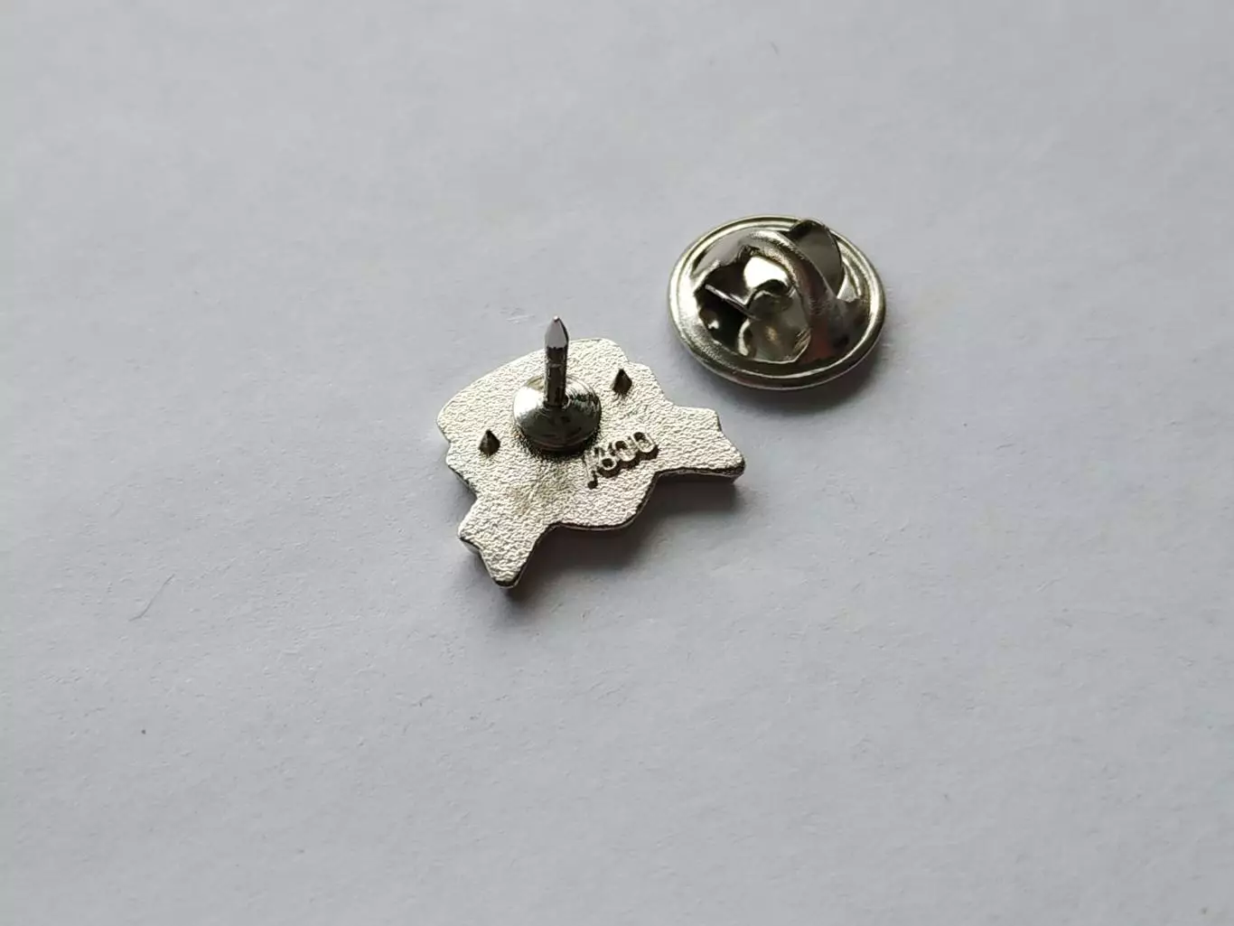 Значок хоккей 40 лет серии СССР-Канада 1972-2012гг 3