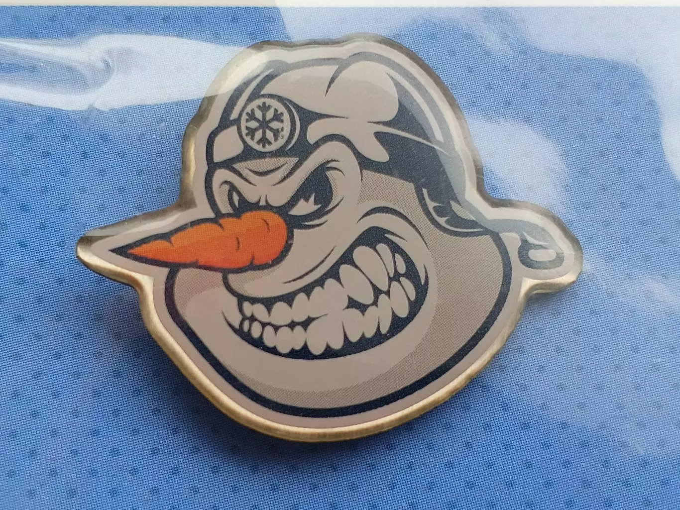 Значок снеговик ХК Сибирь 1