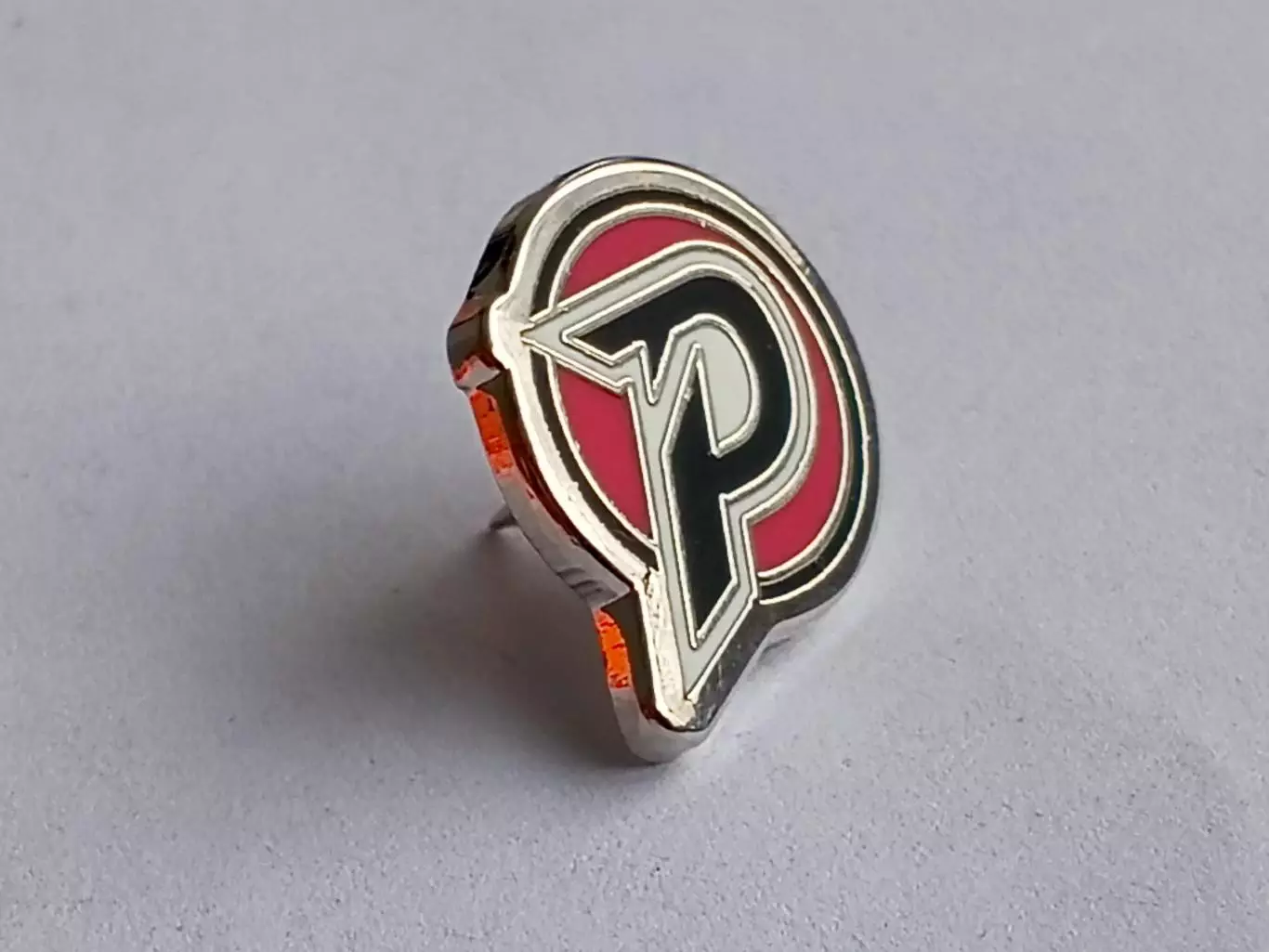 Значок хоккейный клуб ХК Рубин 2