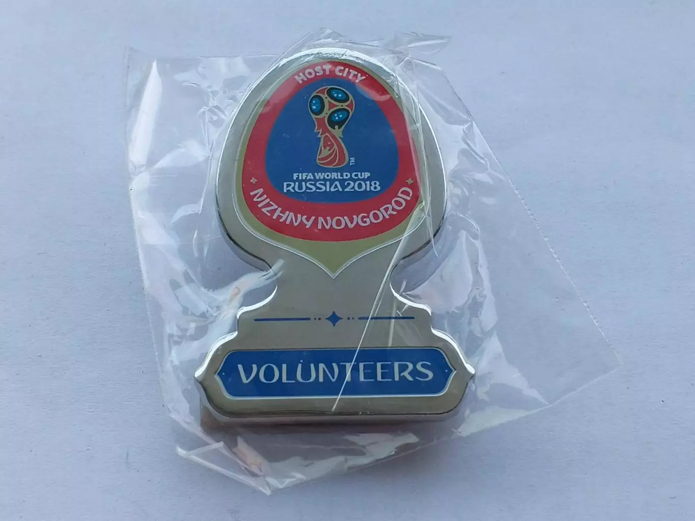 Значок волонтер ЧМ по Футболу 2018 г - г. Нижний Новгород