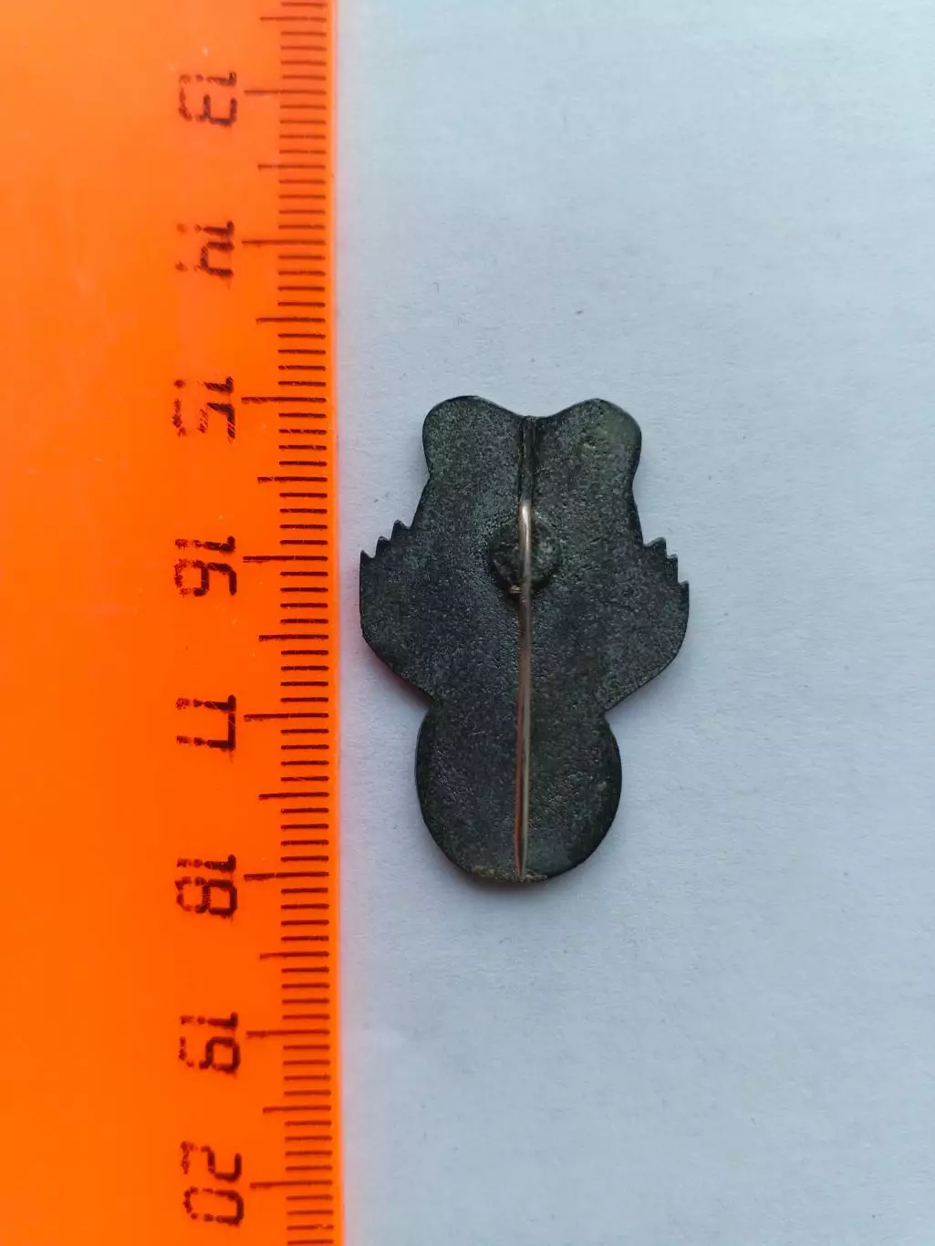 Значок хоккейный клуб ХК Молот 4