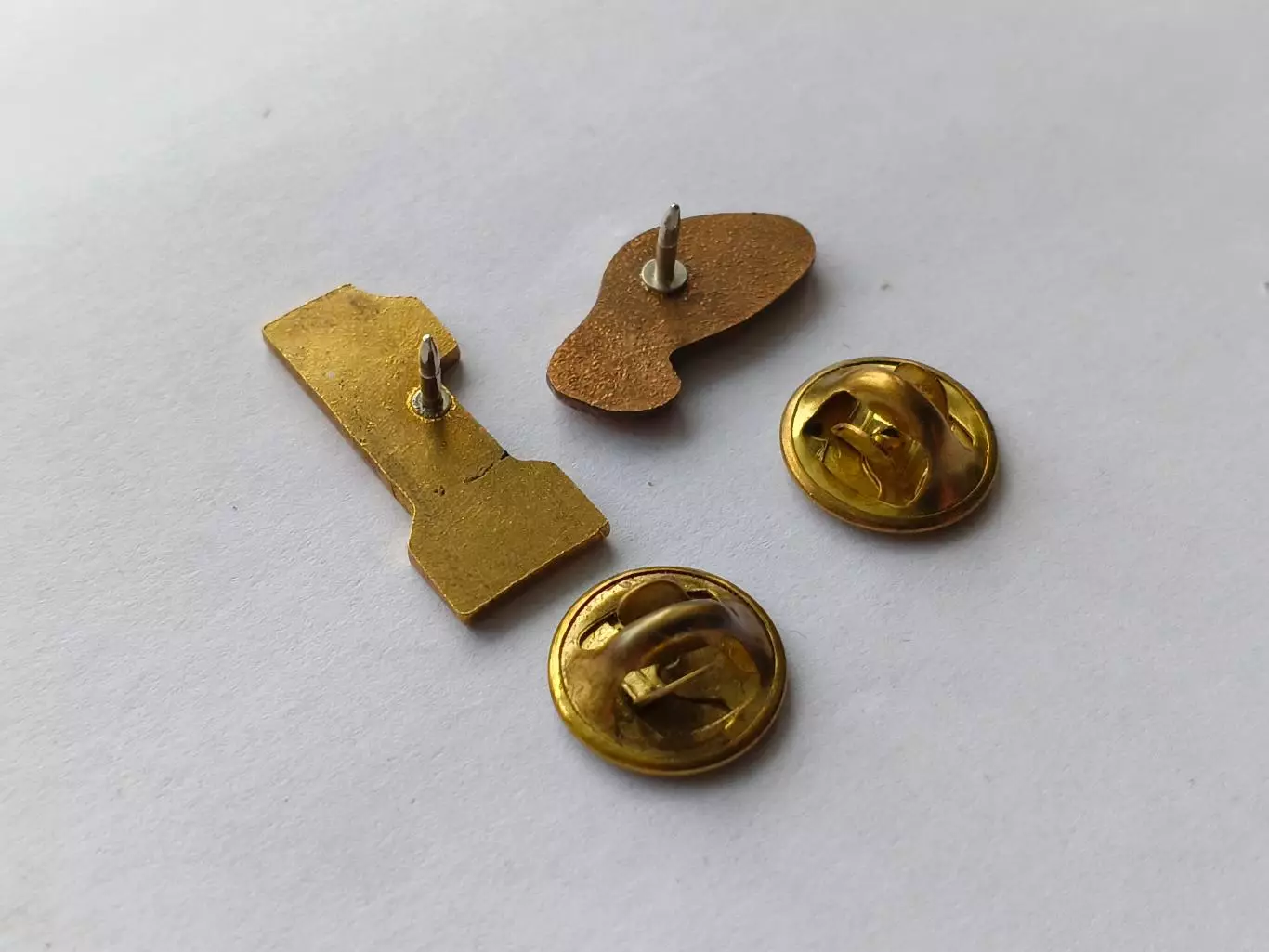 Лот 2 значка Л. Яшин 3