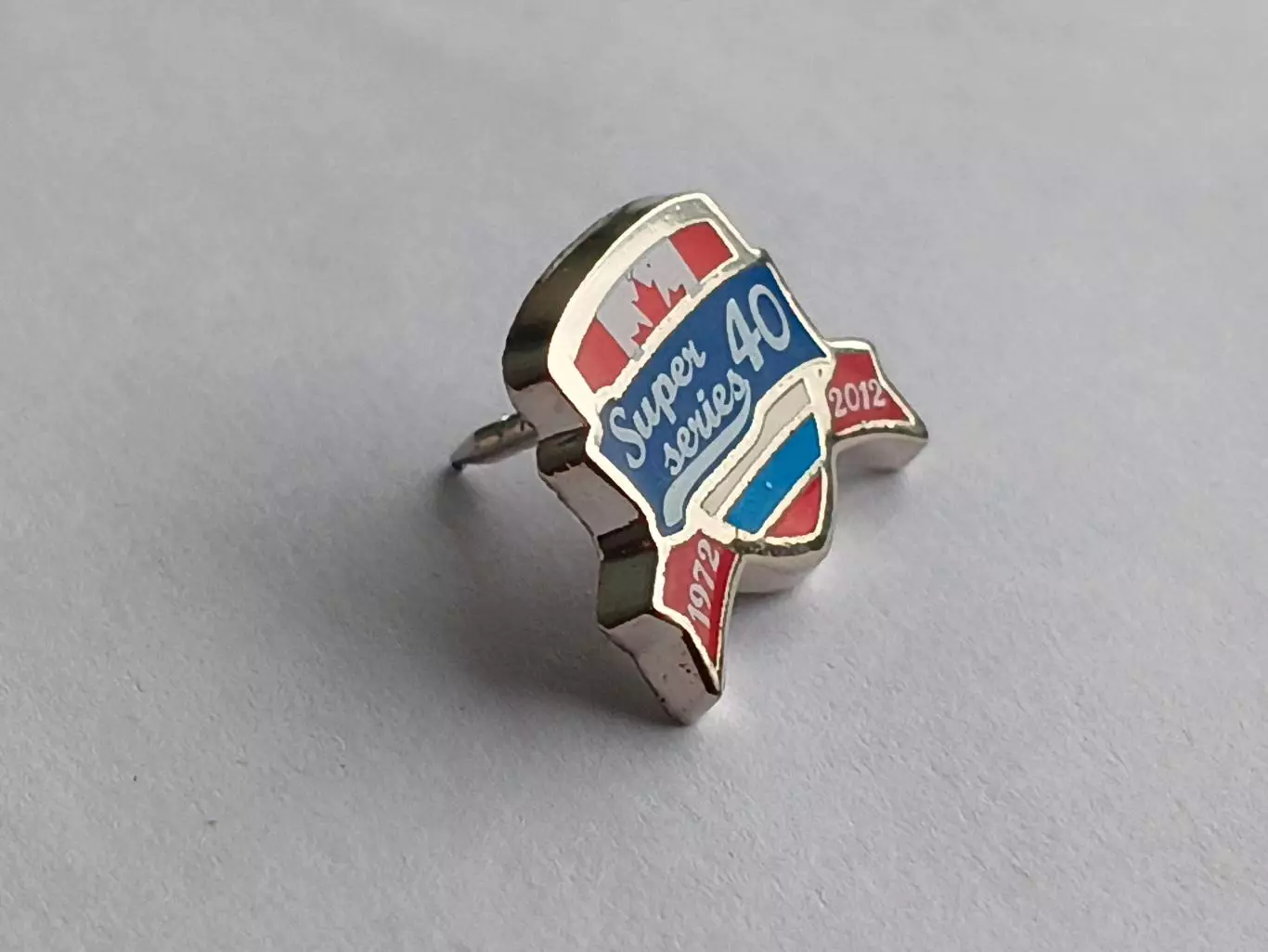 Значок хоккей 40 лет серии СССР-Канада 1972-2012 гг. 1