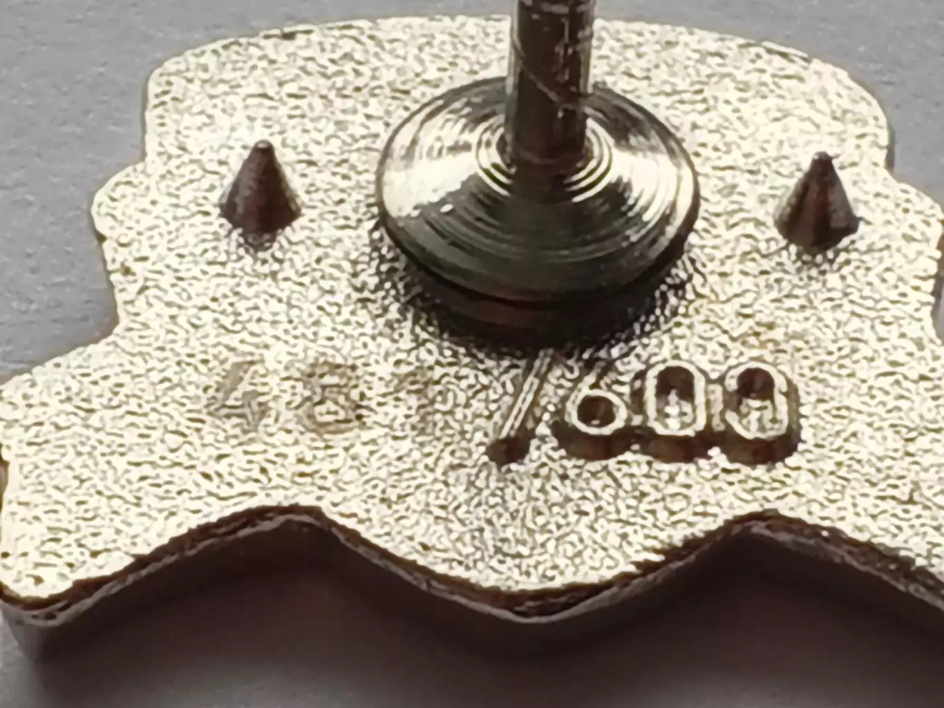 Значок хоккей 40 лет серии СССР-Канада 1972-2012 гг. 4