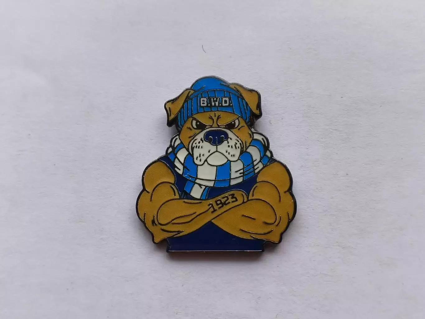 Значок талисман ФК Динамо (г. Москва)