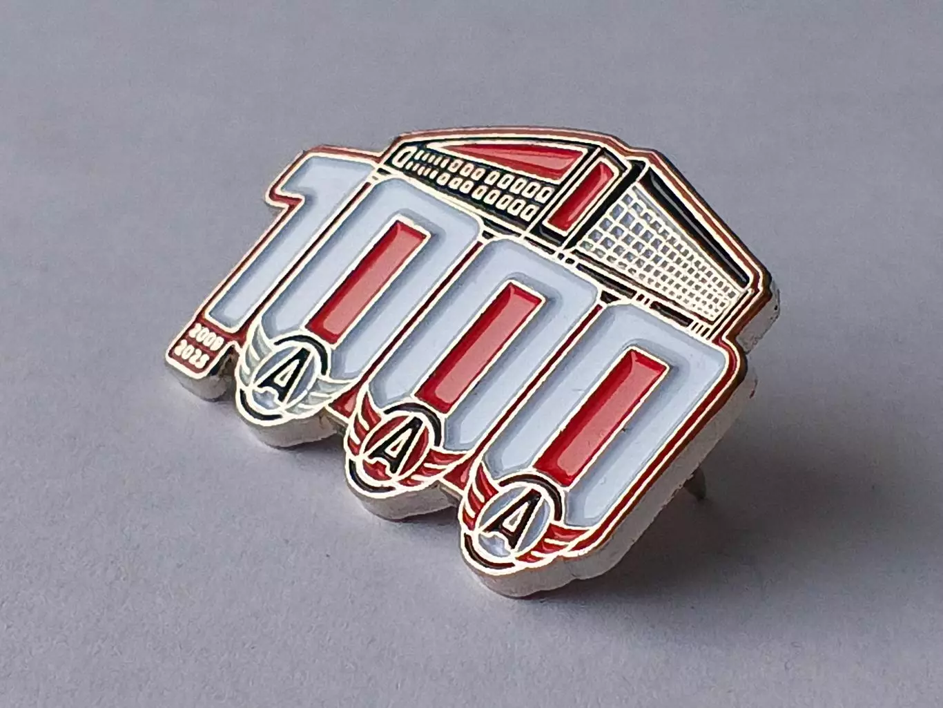 Значок ХК Автомобилист 1000 матчей в КХЛ 2