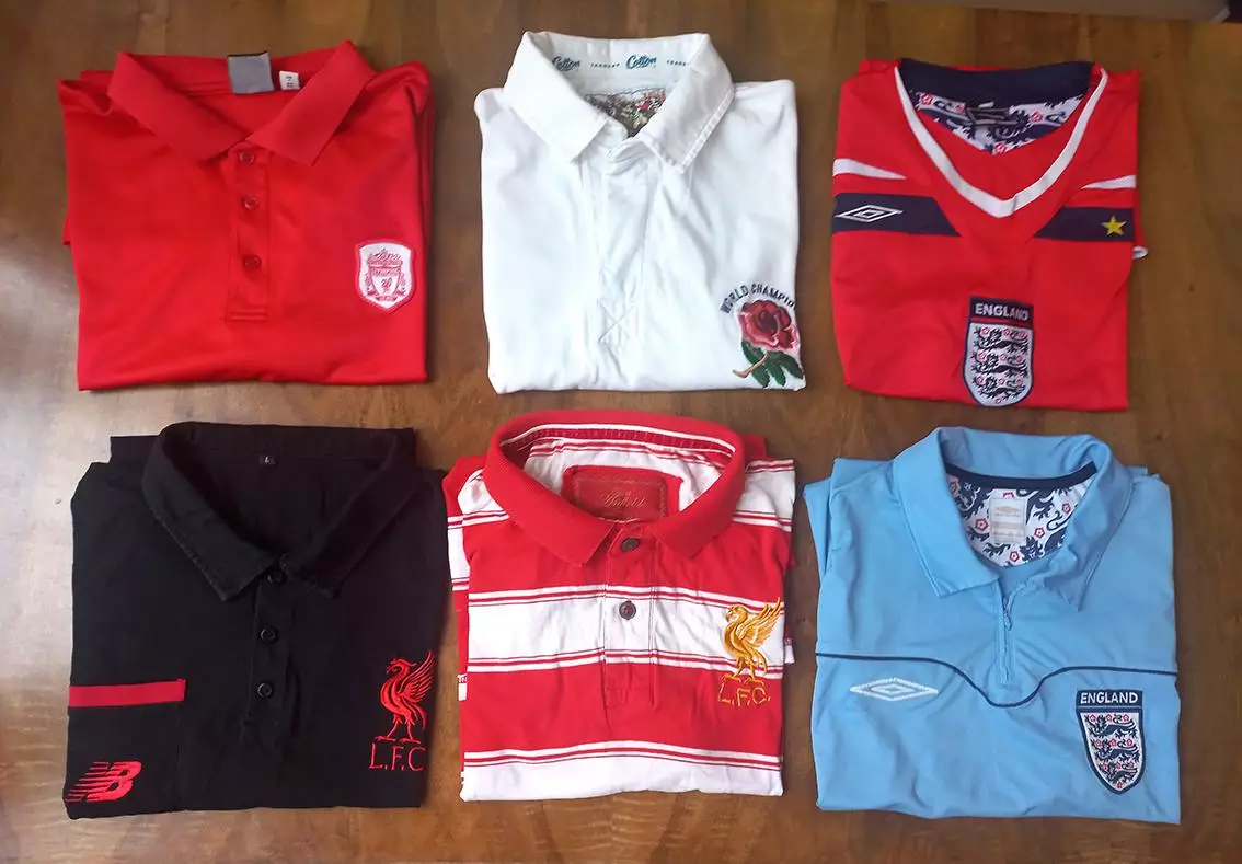 Футболки футбольного клуба «Ливерпуль» и сборной Англии. 6 штук.