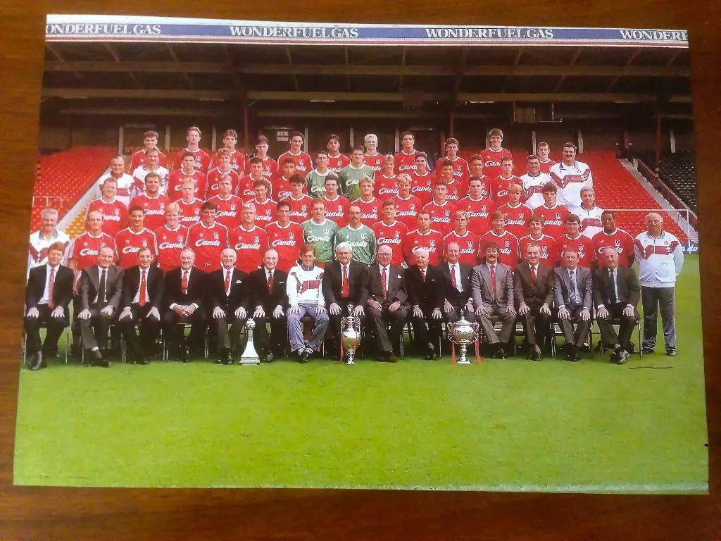 Карточка-фотография ФК Ливерпуль сезона 1989-1990. Чемпионский год.