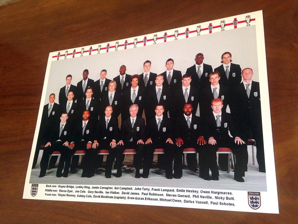 Сборная Англии-2004 года. Карточка-фото к Чемпионату Европы.
