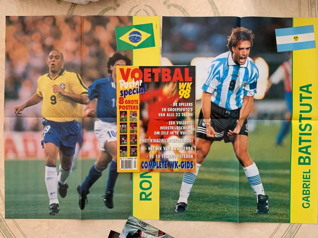 Voetbal 1998- представление участников