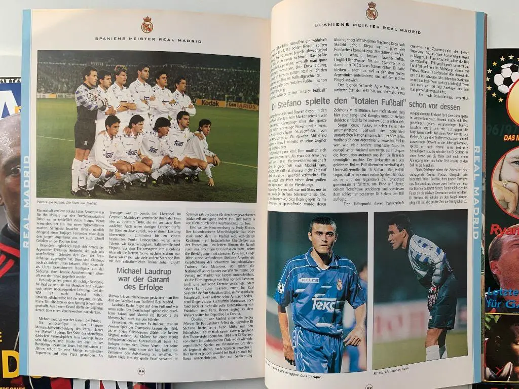 Champions league 95/96-96/97-2номера лотом 1