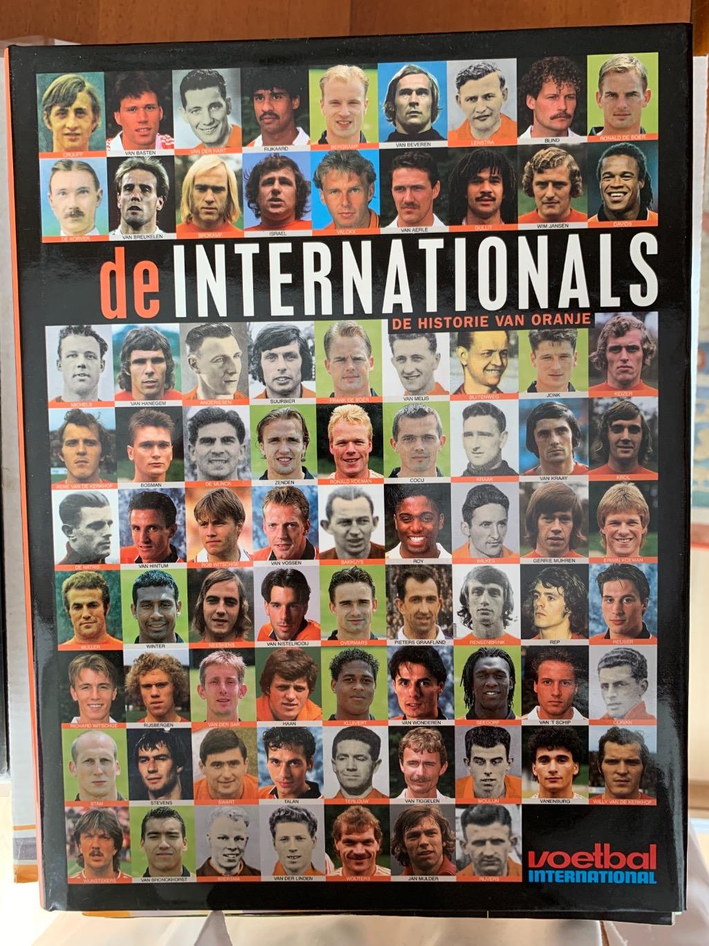 Voetbal international энциклопедия голландского футбола