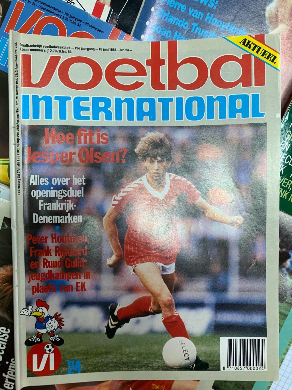 Voetbal international-1000 страничек ! 2