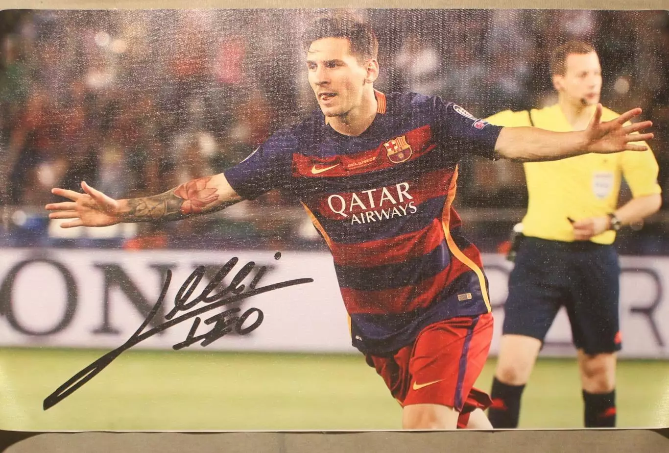 Футбол. Автограф Лионеля Месси ФК Барселона и фотопостер в тубусе