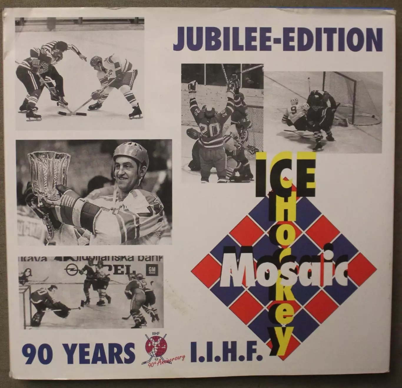 Хорст Эккерт, Эрнст Мартини 90 лет Международной федерации хоккея (ИИХФ) англ.