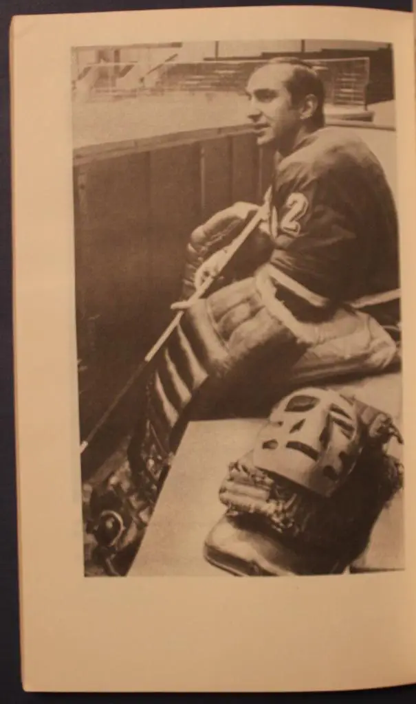 Людек Брабник Факир (о вратаре сборной Чехословакии Иржи Холечеке) 3