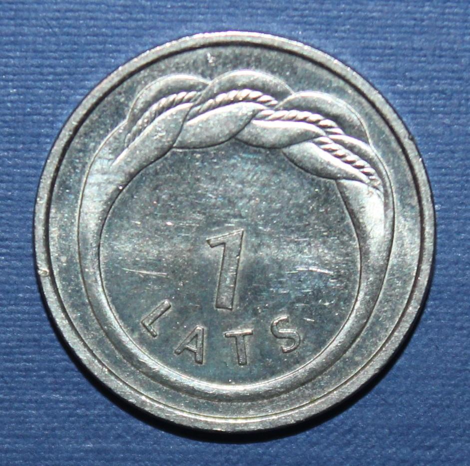 1 лат Латвия 2009 плетеное кольцо