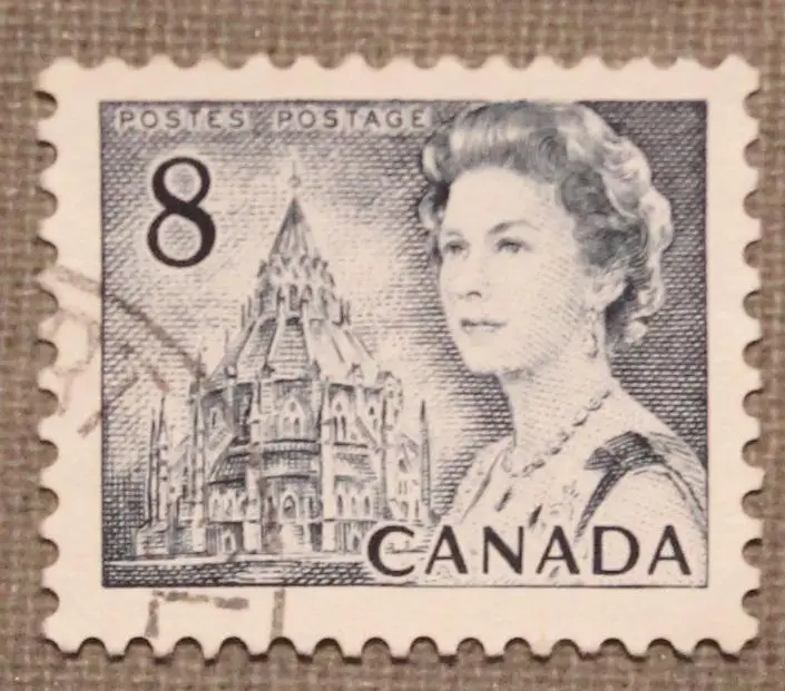 Королева Елизавета II Почта Канады 1971 8 центов