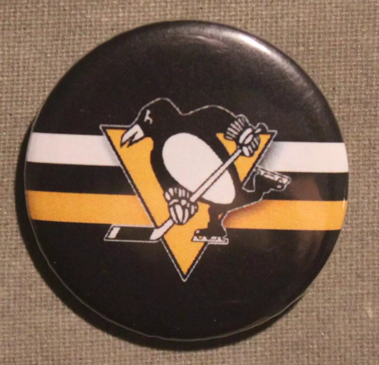 Значок Питтсбург Пингвинз (НХЛ), эмблема на черном фоне