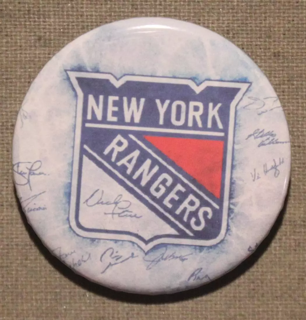 Значок Нью-Йорк Рейнджерс, эмблема на бело-голубом фоне