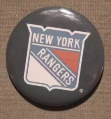 Значок Нью-Йорк Рейнджерс, эмблема на темном фоне
