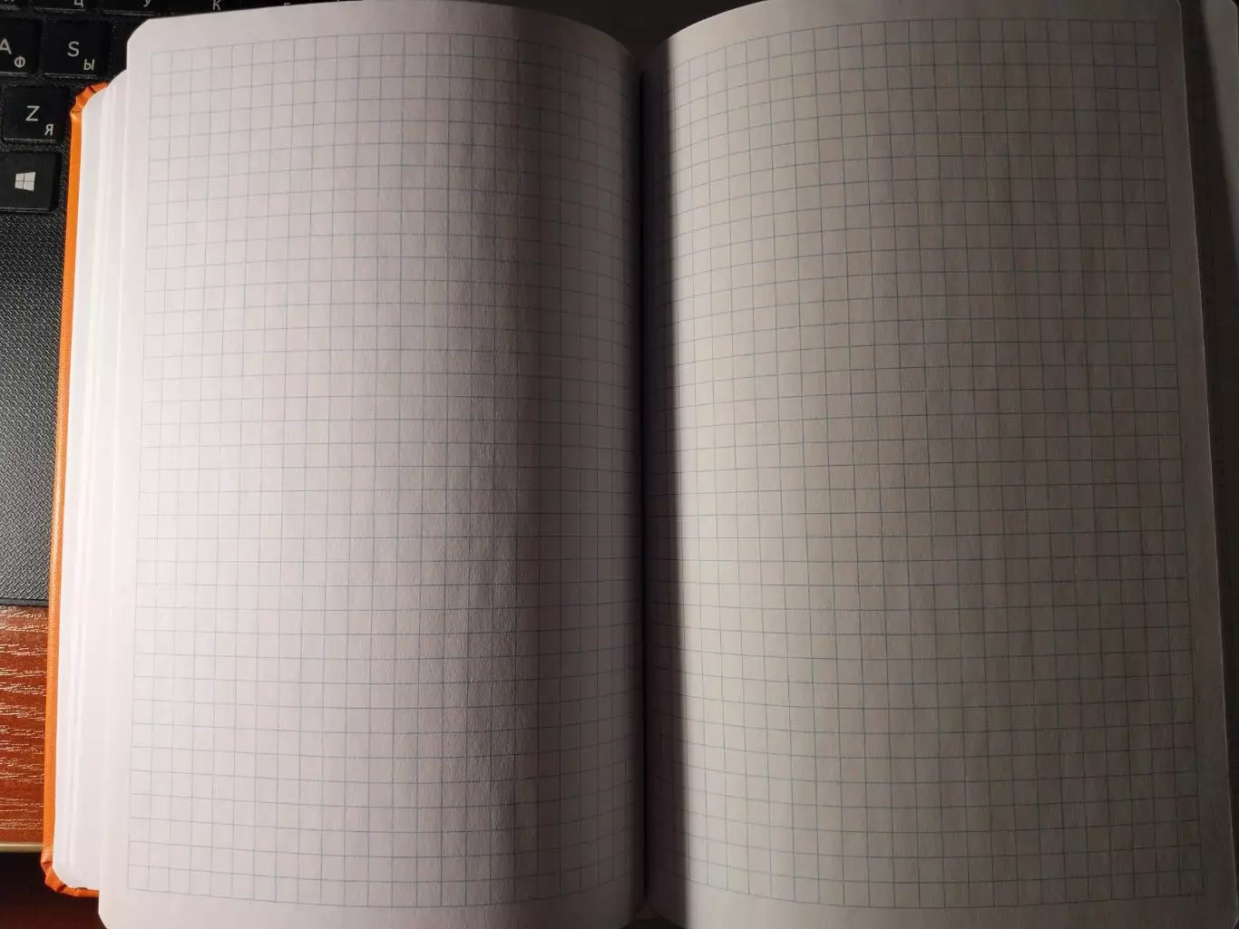 Блокнот с резинкой 2