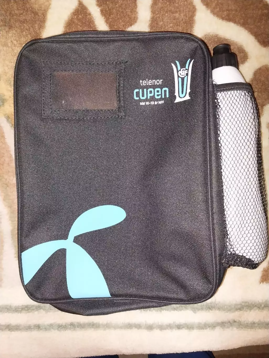 Спортивная сумка с бутылкой для питья Telenor Cupen Норвегия 1