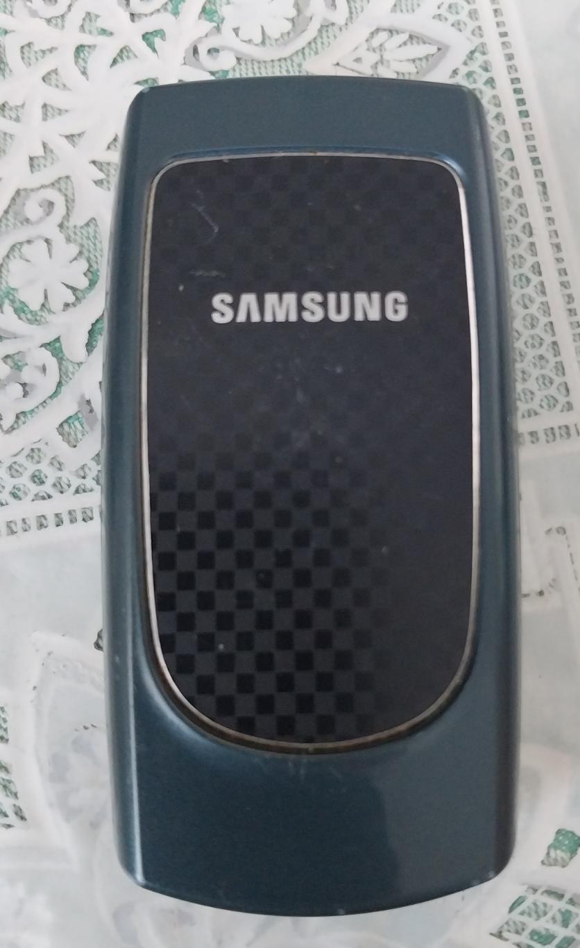 Samsung раскладушка 1
