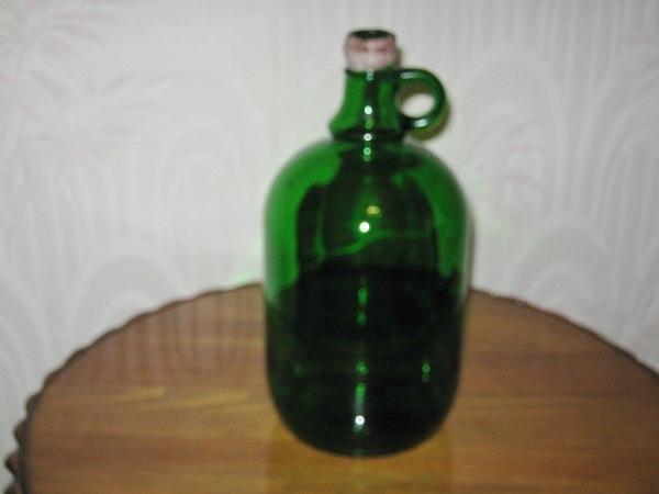 Бутыль / зеленое стекло / с ручкой 1