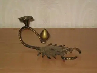 Подсвечник Скорпион
