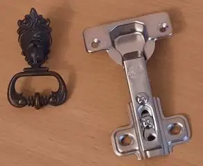 Мебельная фурнитура б / у 54 предмета