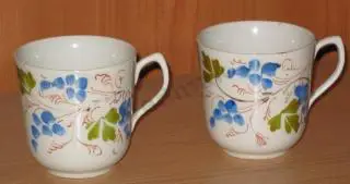 Две чашечки без клейма фарфор