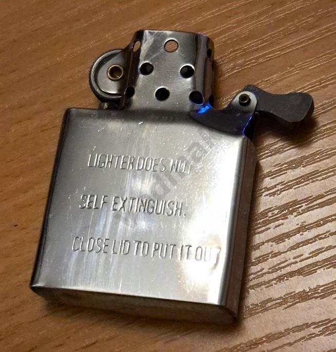 Бензиновая зажигалка ZIPPO 3