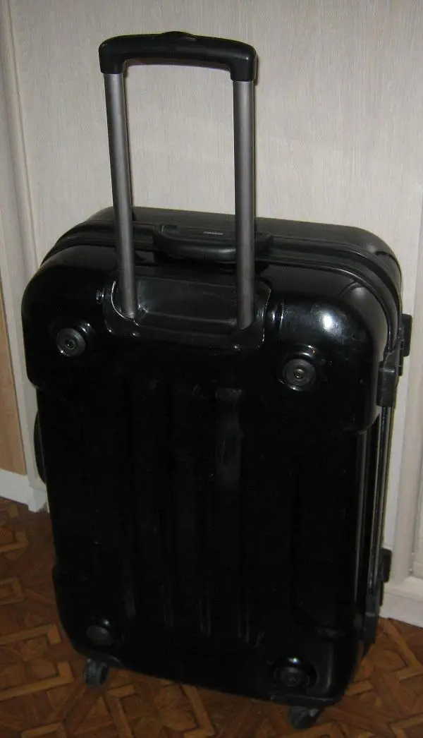 Чемодан на колёсиках MENDOZA б/у