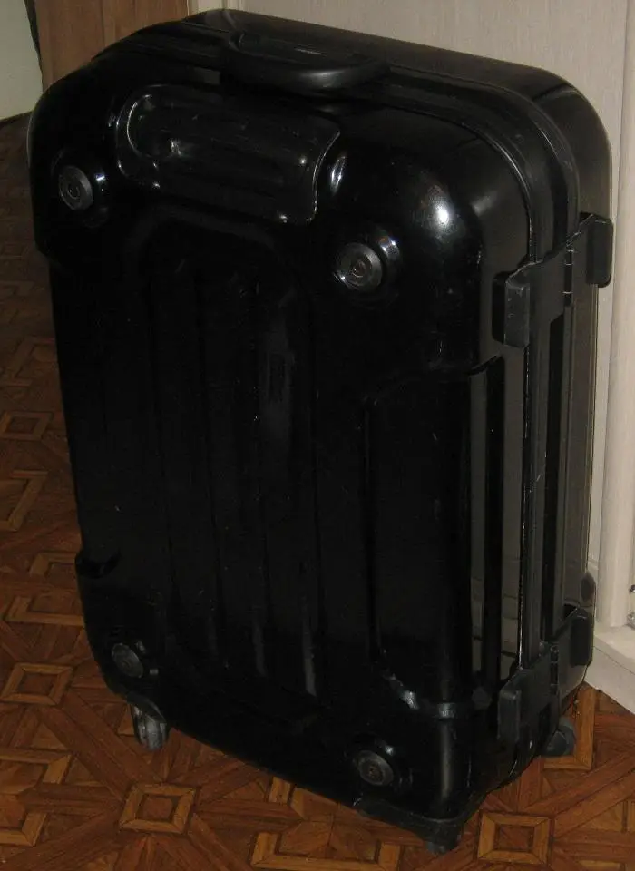 Чемодан на колёсиках MENDOZA б/у 1