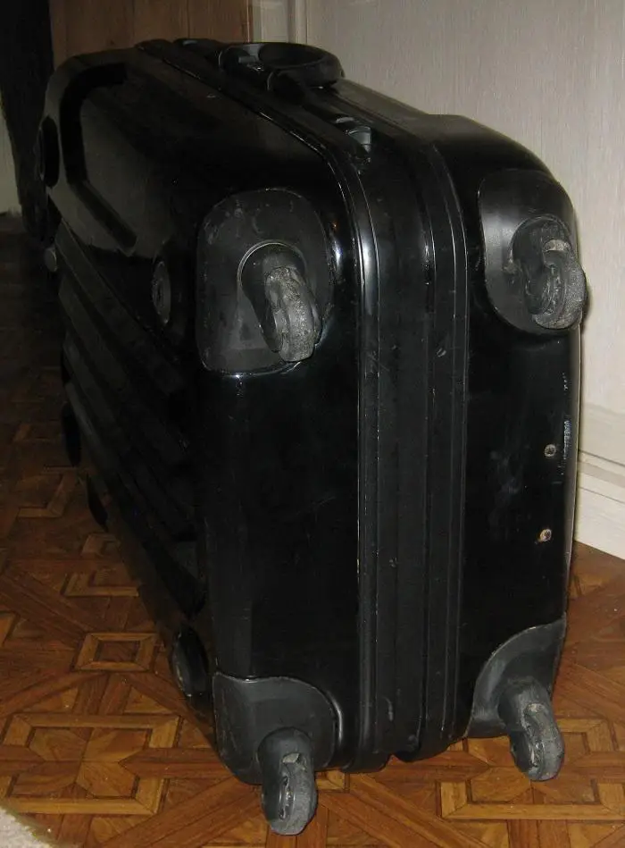 Чемодан на колёсиках MENDOZA б/у 7