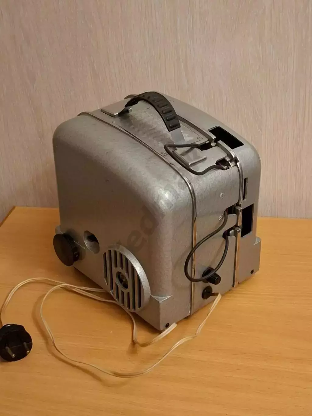 Кинопроектор ЛУЧ 2 СССР ретро винтаж 2