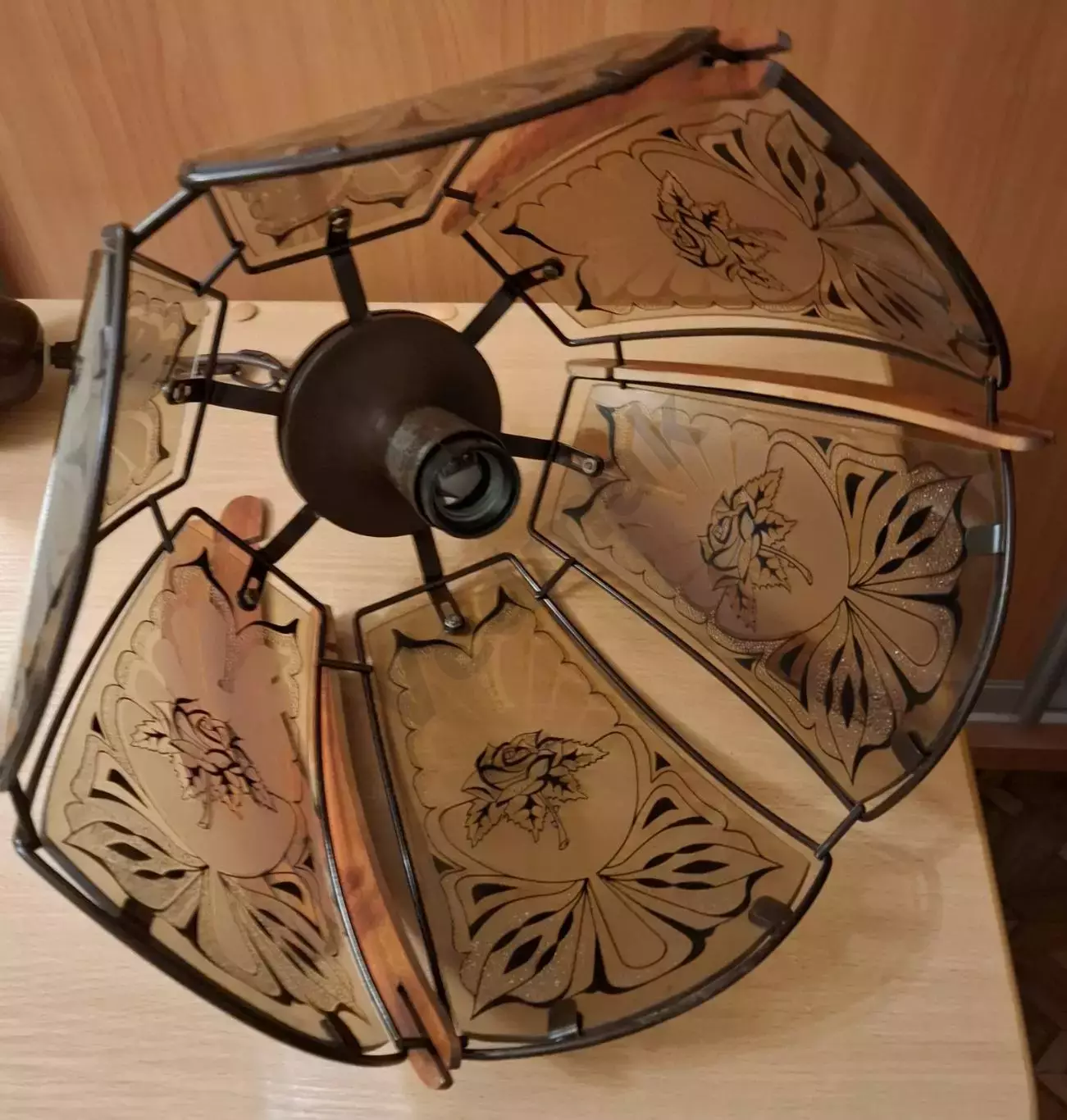 Люстра на одну лампочку б у 5