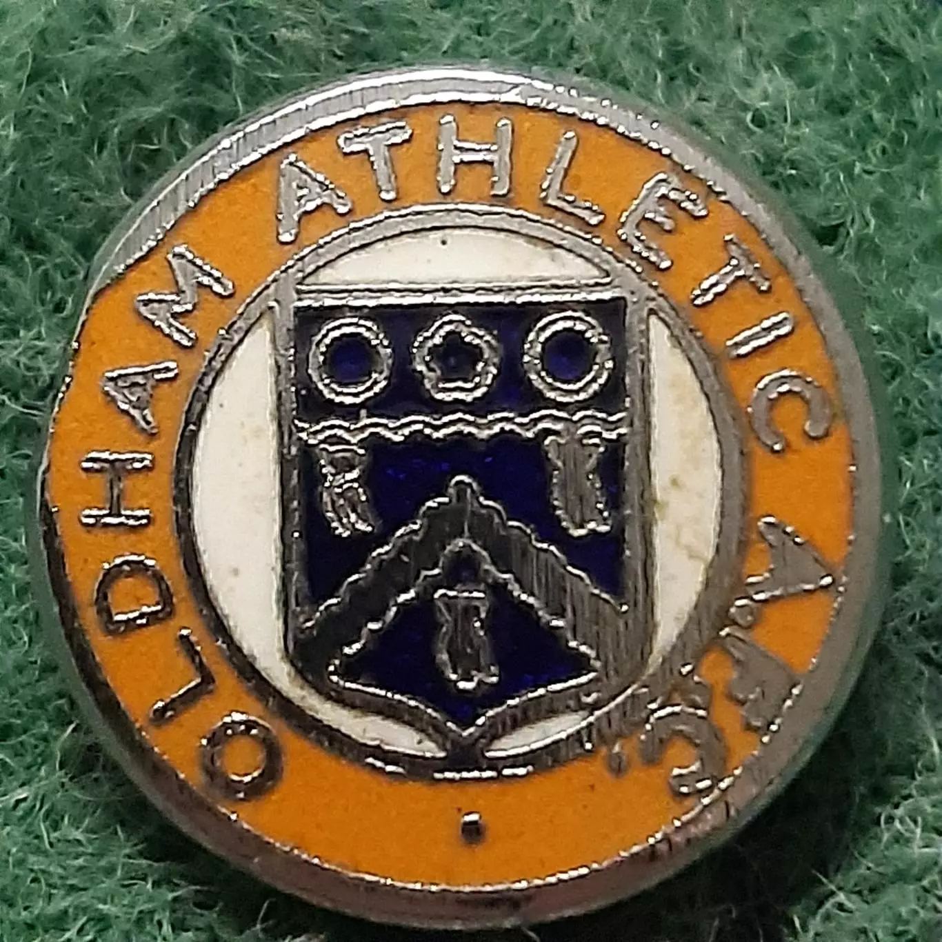 Футбол.клуб.ФК ОЛДЕМ АТЛЕТІК АНГЛІЯ.ЕМАЛЬ.оригінал з тавром 1970і рр.