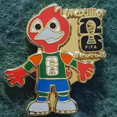 Футбол.Чемпіонат світу ФІФА. США 2026. талісман маскот.ЕМАЛЬ