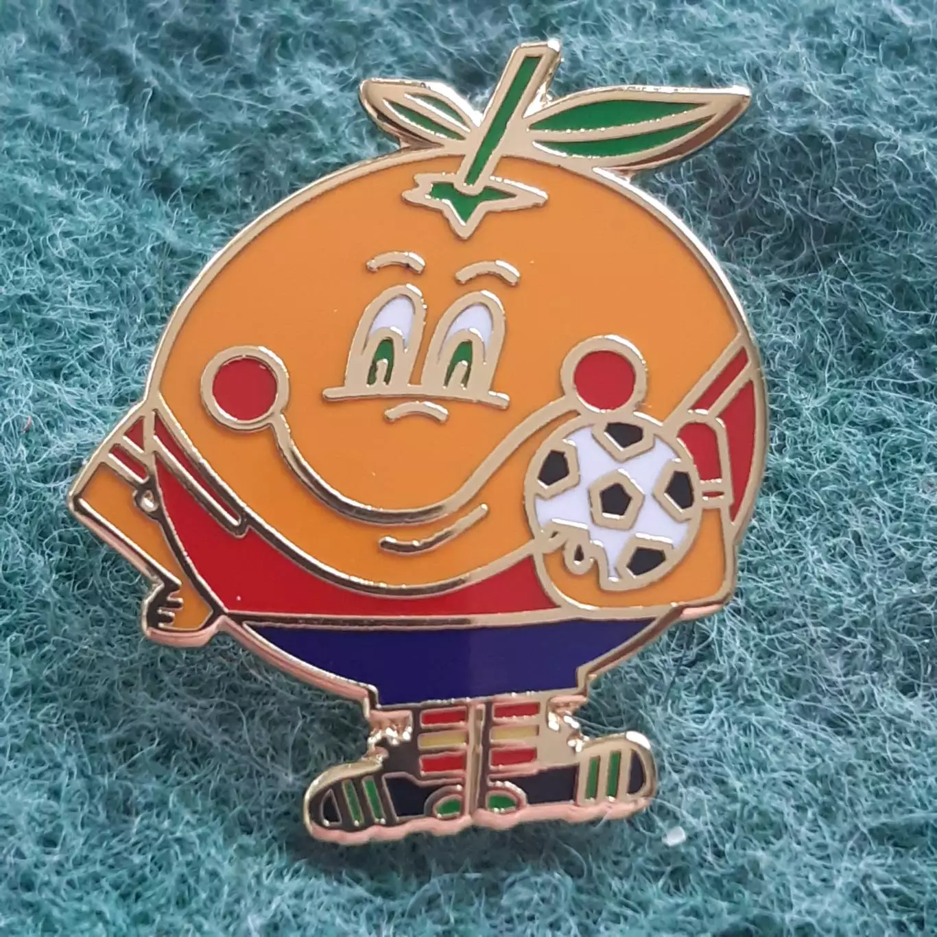 Футбол.Чемпіонат світу ФІФА.ІСПАНІЯ. 1982.талісман маскот .ЕМАЛЬ.