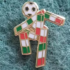 Футбол.Чемпіонат світу ФІФА.1990 ІТАЛІЯ.талісман маскот .ЕМАЛЬ