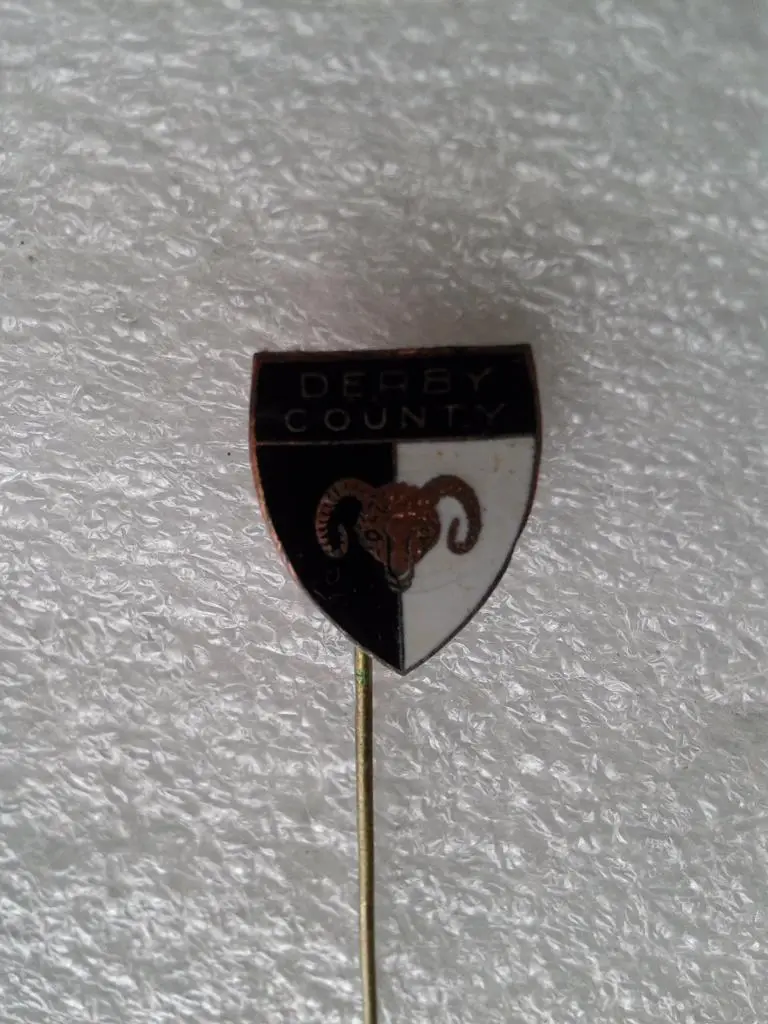 Футбол.ФК Дерби Каунти.Англия.старая ЭМАЛЬ.70-е