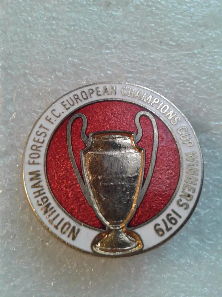 Футбол.ФК Ноттингем Форест 1979 КЕЧ.старая ЭМАЛЬ.д=32