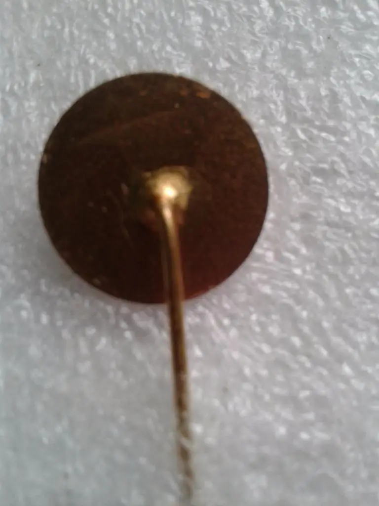 Футбол.ФК Шальке 04 Германия.ЭМАЛЬ.70-е.красный. д= 15 1